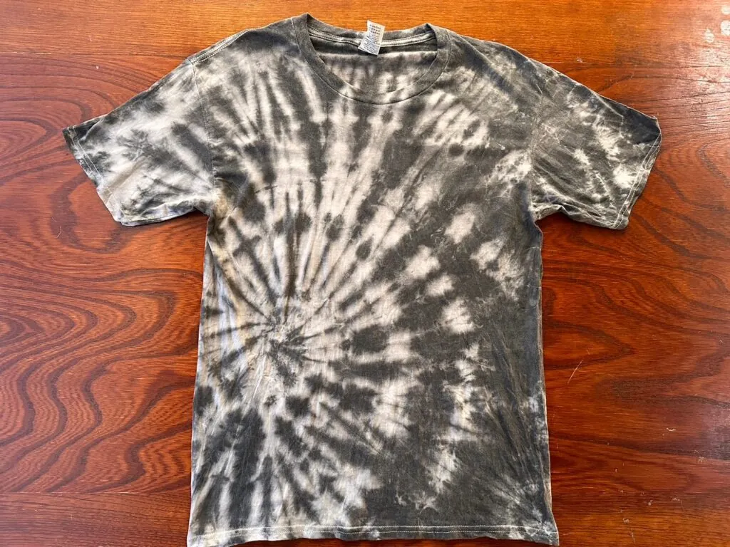 薄手Tシャツ
